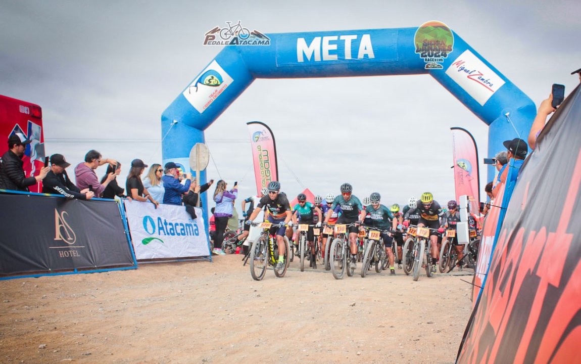 /ciclistas-de-atacama-mostraron-toda-su-destreza-en-torneo-de-mountain-bike