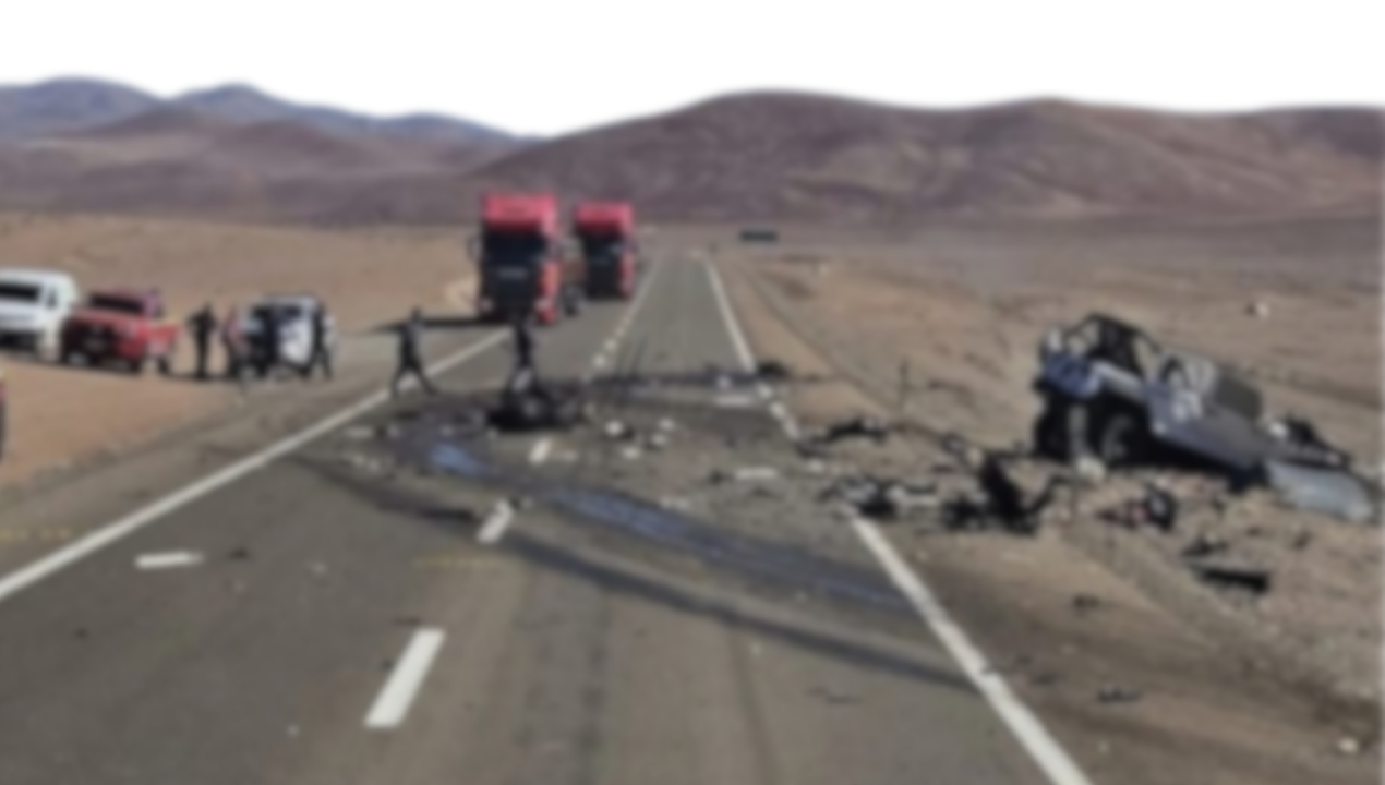 /local/choque-frontal-en-ruta-b-710-deja-5-personas-fallecidas-en-taltal