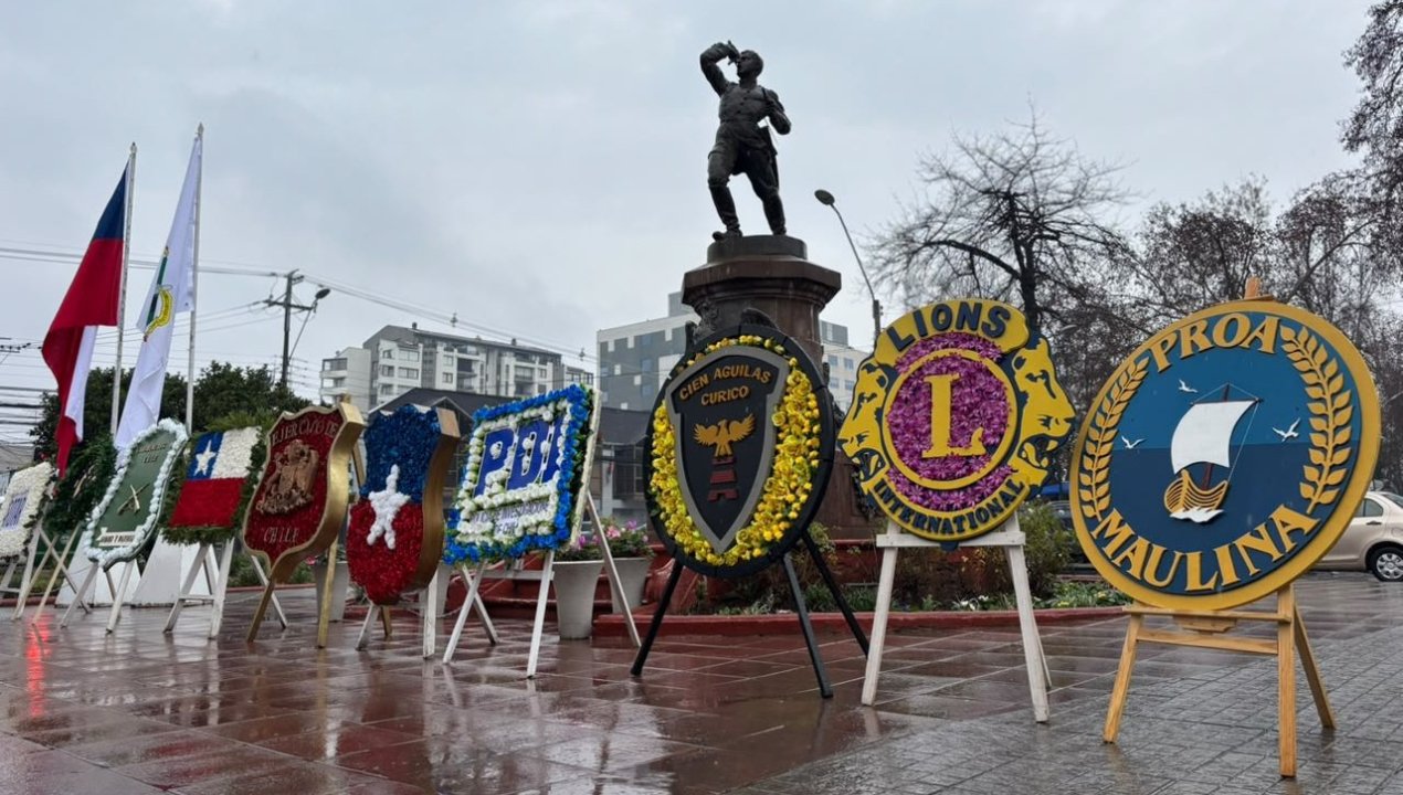 /curico-conmemoro-el-dia-de-la-bandera-bajo-la-lluvia