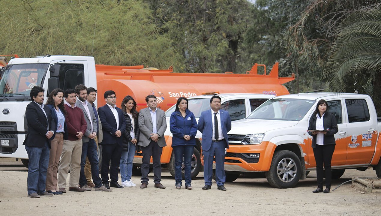 /inauguran-luminarias-mejoramiento-de-caminos-y-vehiculos