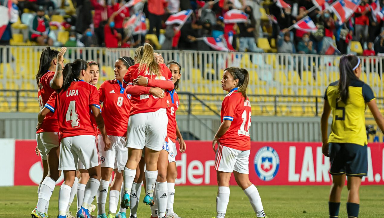 /vamos-chile-la-roja-femenina-debuta-esta-tarde-ante-paraguay-en-la-copa-america