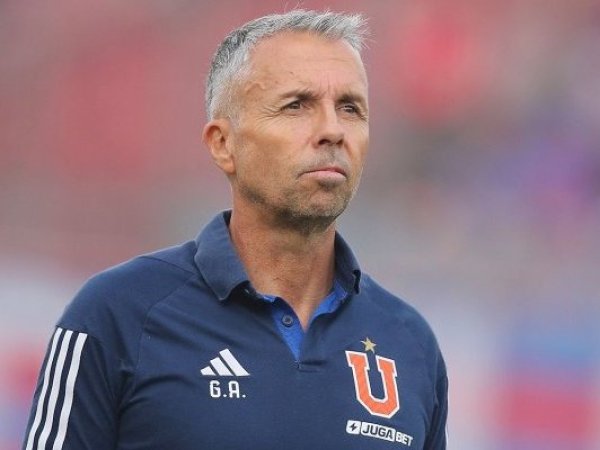 ANFP evalúa que Gustavo Álvarez dirija a la Roja sin dejar la U