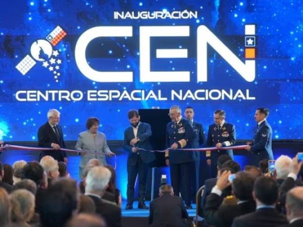 Chile da un salto tecnológico con la inauguración del Centro Espacial Nacional