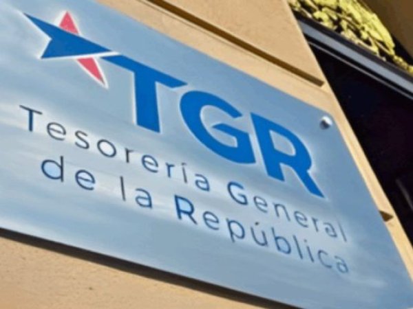 Oposición impulsa proyecto para prohibir embargo de sueldos depositados en cuentas bancarias