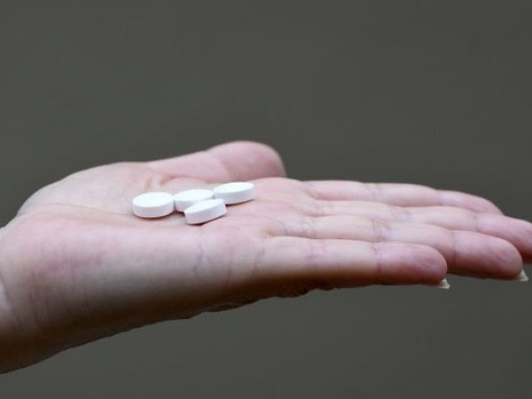 Comisión de salud presenta proyecto para aumentar sanción por venta irregular de medicamentos