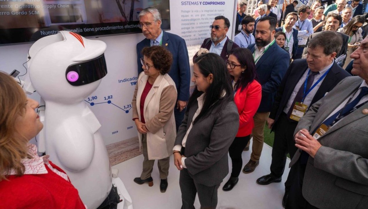 /sierra-gorda-scm-dice-presente-en-exponor-con-sierrabot-evolution