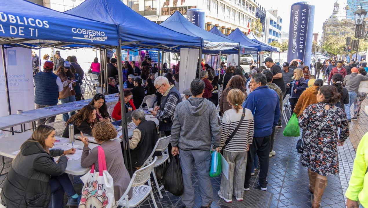 /realizan-primera-feria-preventiva-del-cancer-en-antofagasta