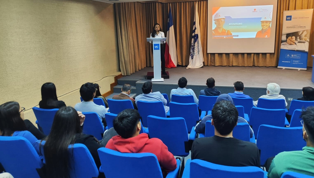 /gerenta-de-division-rt-de-codelco-planteo-las-oportunidades-y-desafios-de